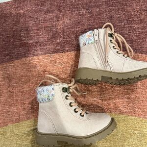 Old navy boots STG cuff boot